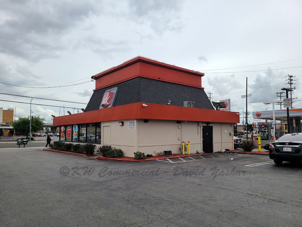 Jack in the Box: 4353 S Figueroa St, Los Angeles, CA 90037